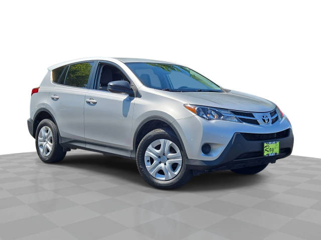 2015 Toyota RAV4 LE FWD photo