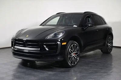 2023 Porsche Macan S AWD photo