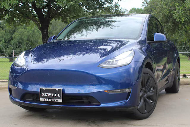 2022 Tesla Model Y Long Range AWD photo