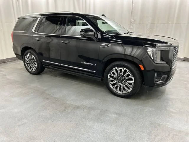 2023 GMC Yukon Denali Ultimate 4WD photo
