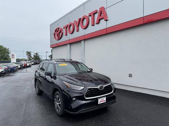 2022 Toyota Highlander XLE AWD photo