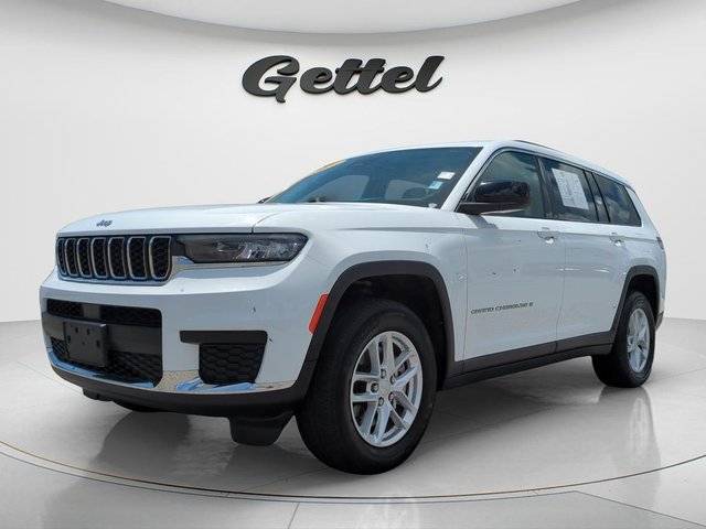 2023 Jeep Grand Cherokee L Laredo 4WD photo