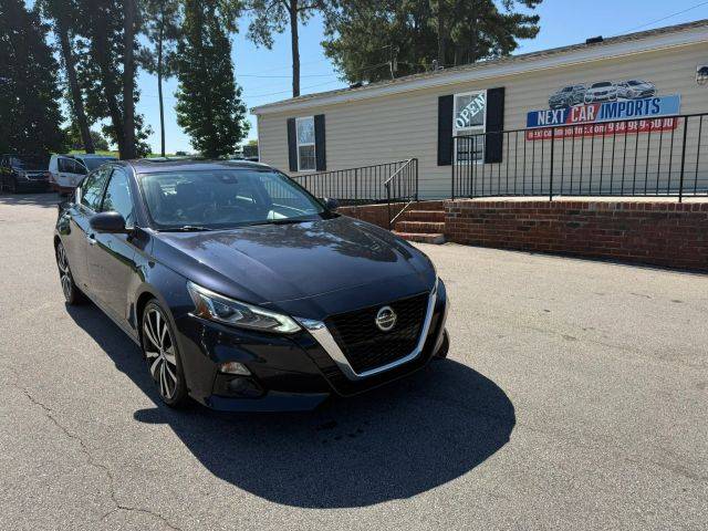 2020 Nissan Altima 2.0 Platinum FWD photo