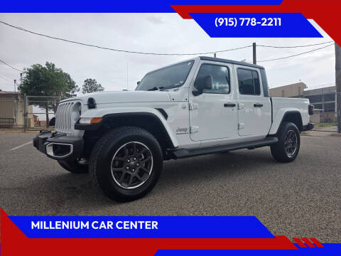 2023 Jeep Gladiator Overland 4WD photo