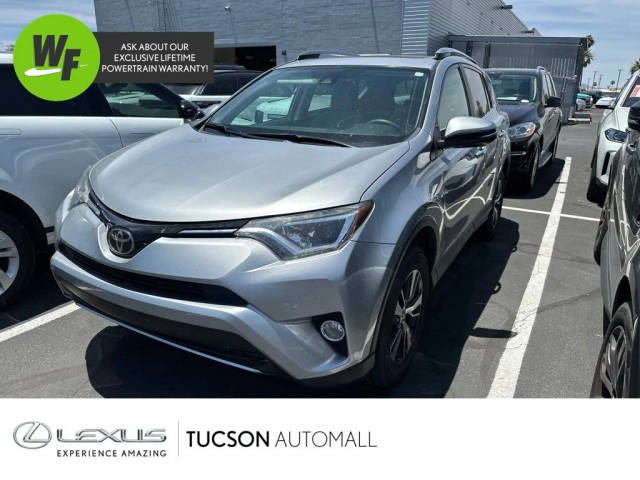 2017 Toyota RAV4 XLE FWD photo