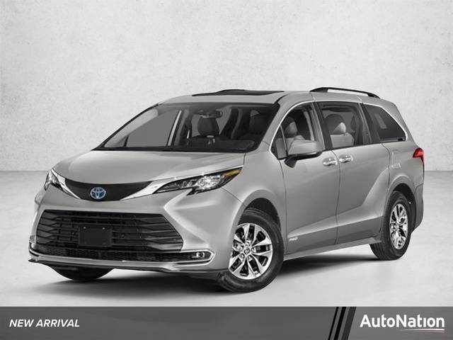 2022 Toyota Sienna XLE FWD photo