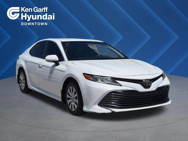 2019 Toyota Camry LE FWD photo