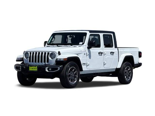 2022 Jeep Gladiator Overland 4WD photo