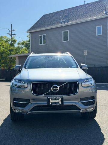 2016 Volvo XC90 T6 Momentum AWD photo