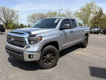 2019 Toyota Tundra SR5 4WD photo