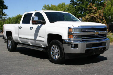 2015 Chevrolet Silverado 2500HD LTZ 4WD photo