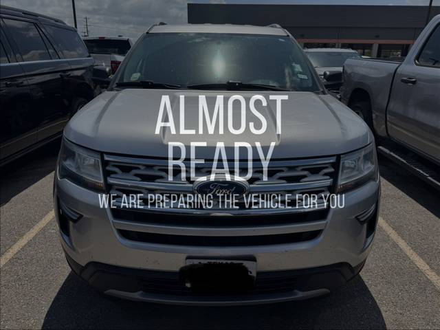 2019 Ford Explorer XLT FWD photo