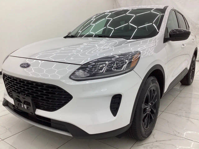 2020 Ford Escape SE Sport Hybrid AWD photo