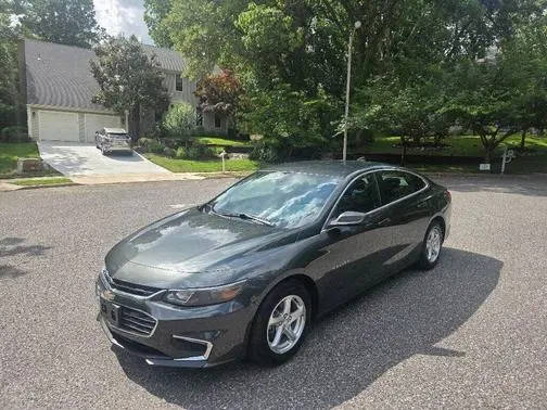 2017 Chevrolet Malibu LS FWD photo