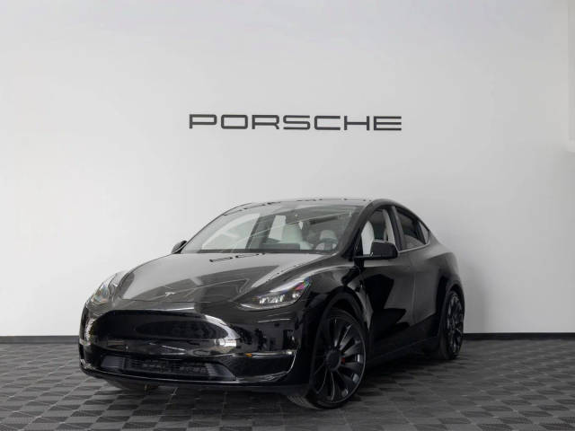 2023 Tesla Model Y Performance AWD photo