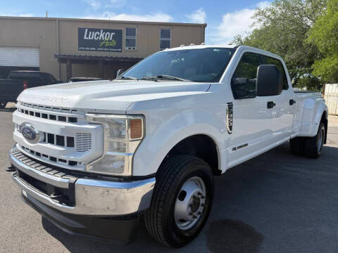 2021 Ford F-350 Super Duty XL 4WD photo