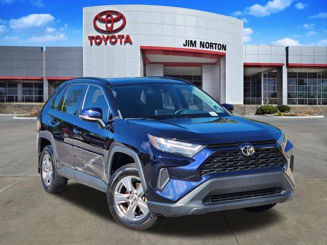 2022 Toyota RAV4 XLE AWD photo