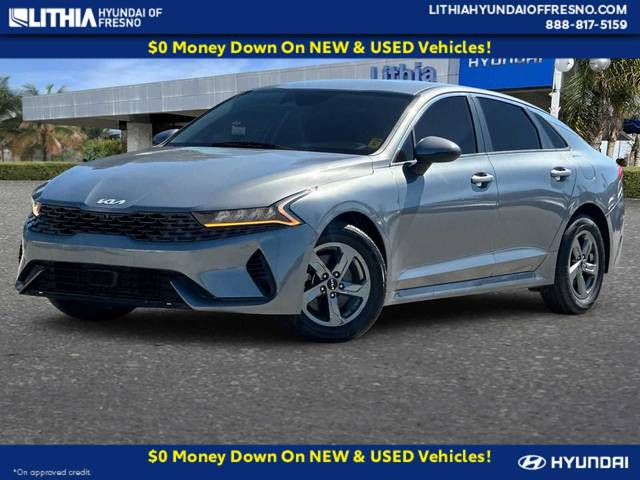 2022 Kia K5 LXS FWD photo