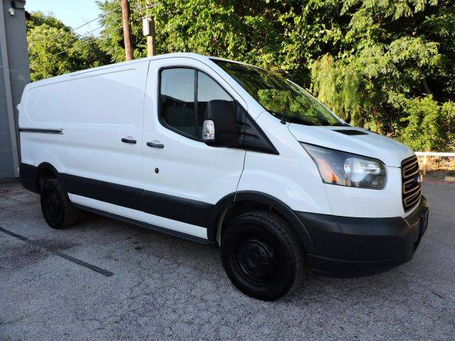2017 Ford Transit Van  RWD photo