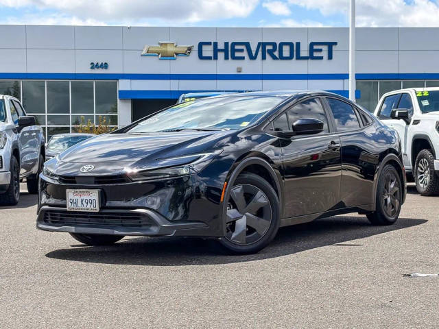 2023 Toyota Prius LE FWD photo