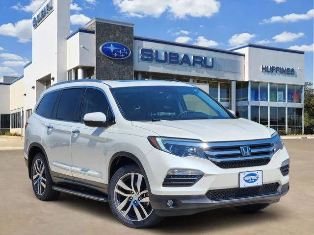 2017 Honda Pilot Elite AWD photo