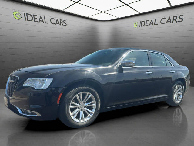 2016 Chrysler 300 300C RWD photo