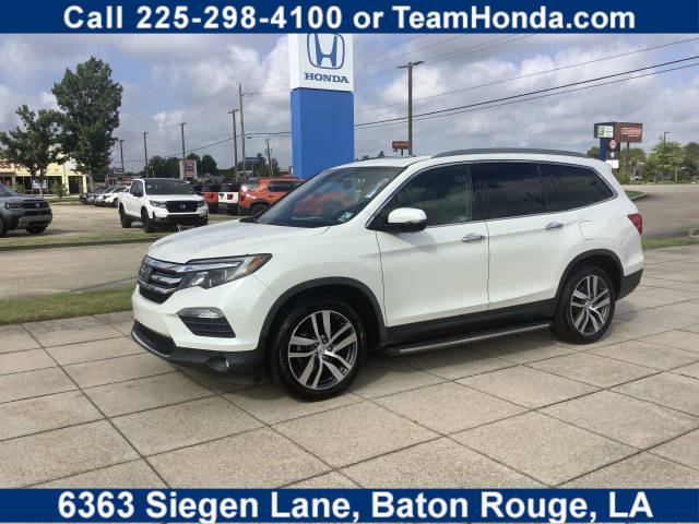 2018 Honda Pilot Touring FWD photo