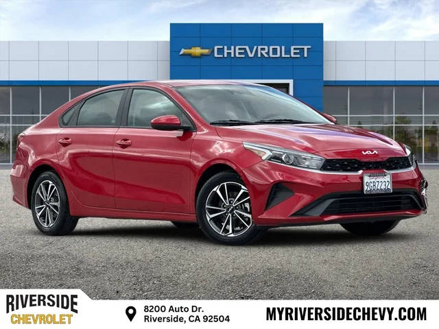 2023 Kia Forte LXS FWD photo