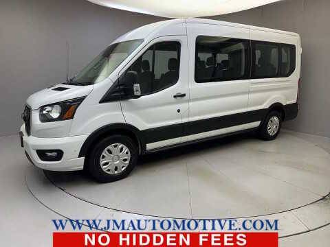 2023 Ford Transit Passenger Wagon XLT RWD photo