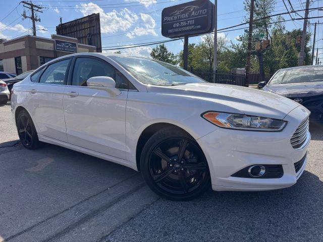 2016 Ford Fusion SE FWD photo