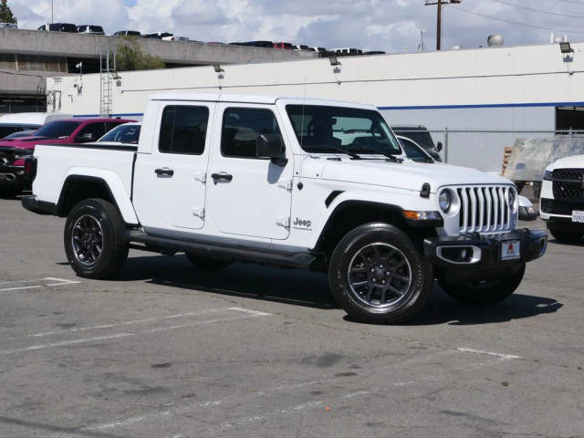 2023 Jeep Gladiator Overland 4WD photo