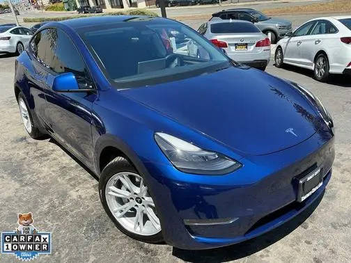 2023 Tesla Model Y Long Range AWD photo