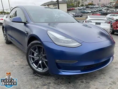 2022 Tesla Model 3 Long Range AWD photo