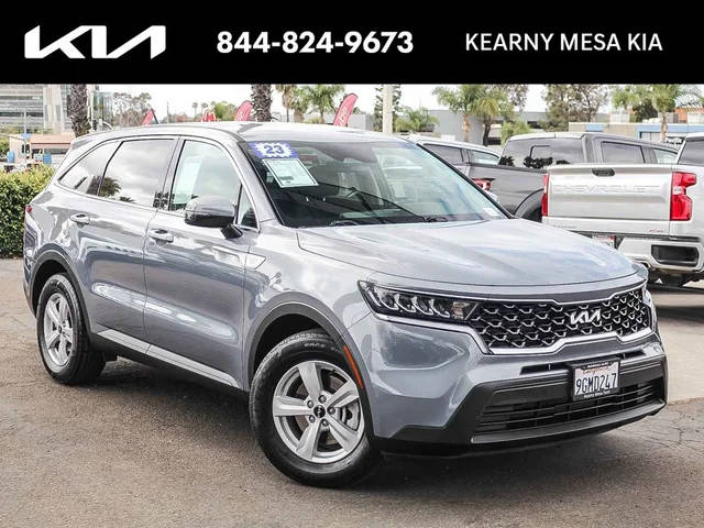 2023 Kia Sorento LX FWD photo