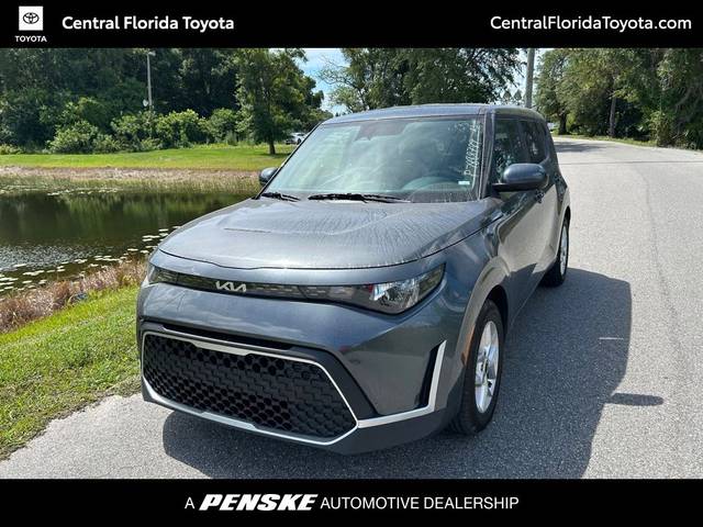 2023 Kia Soul LX FWD photo