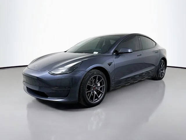 2023 Tesla Model 3 RWD photo