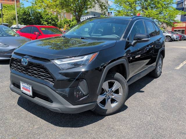 2022 Toyota RAV4 Hybrid XLE AWD photo