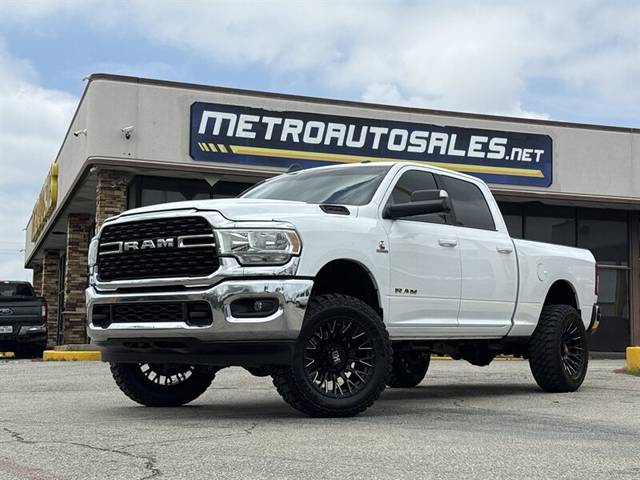 2022 Ram 2500 Big Horn 4WD photo