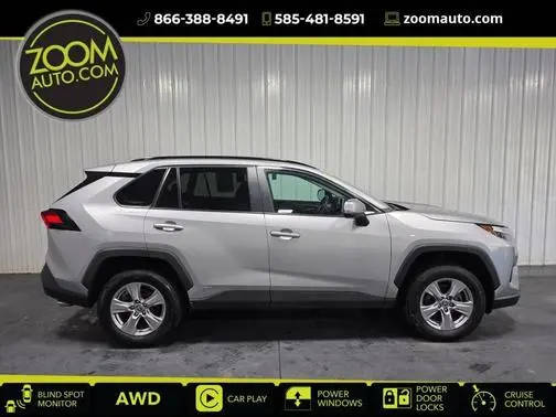 2023 Toyota RAV4 Hybrid XLE AWD photo