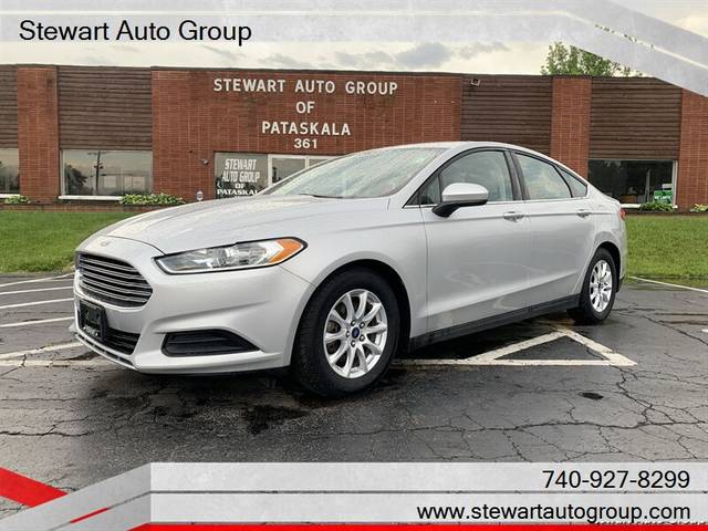 2016 Ford Fusion S FWD photo