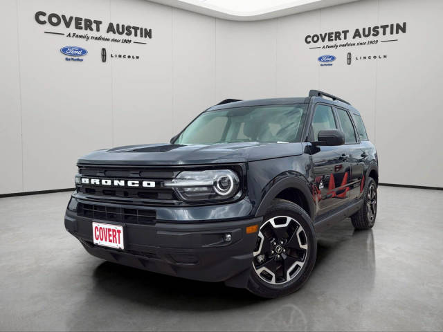 2023 Ford Bronco Sport Outer Banks 4WD photo