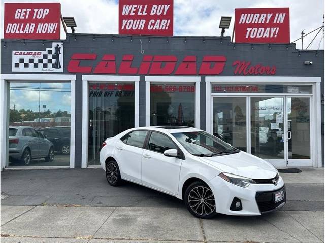 2016 Toyota Corolla FWD photo