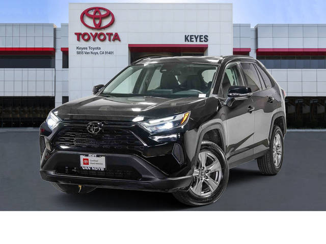 2023 Toyota RAV4 XLE FWD photo