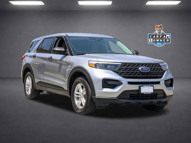 2022 Ford Explorer Base 4WD photo