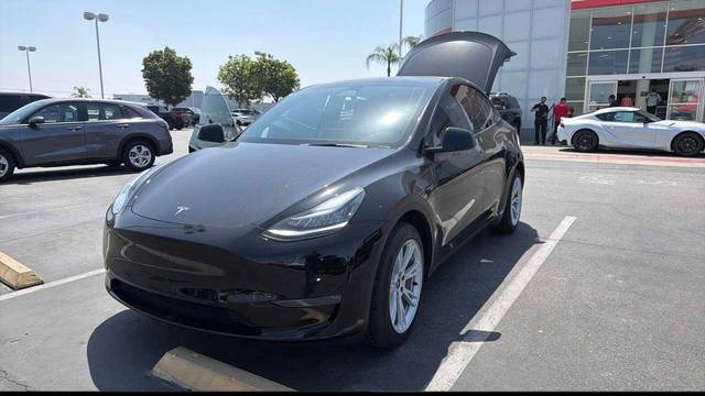 2022 Tesla Model Y Long Range AWD photo