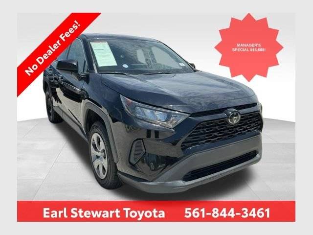 2022 Toyota RAV4 LE FWD photo