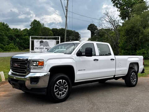2017 GMC Sierra 2500HD 4WD photo