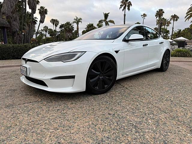 2022 Tesla Model S  AWD photo
