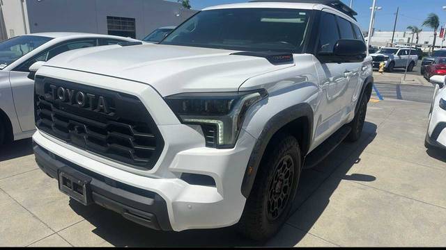 2023 Toyota Sequoia TRD Pro 4WD photo