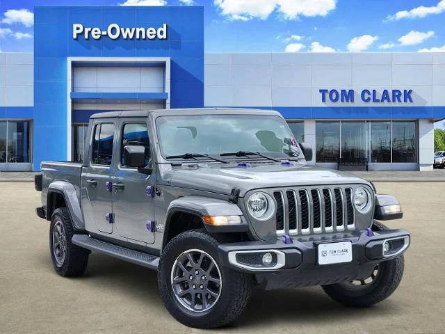 2020 Jeep Gladiator Overland 4WD photo